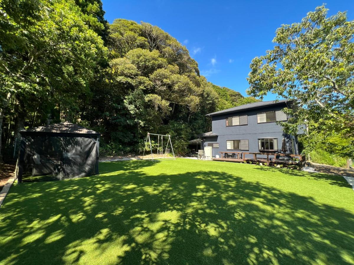 Holiday home 森の香りに包まれたプライベート空間でマイデバイスイマーシブ体験を堪能できる贅沢--blueflow Katsuura Katsuura (Chiba)
